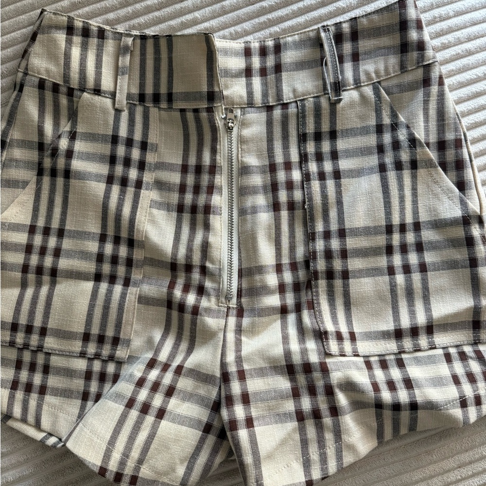 Princess Polly High Waist Plaid Shorts - Cream and Brown